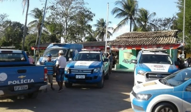 🚨Homem é morto a tiros dentro de bar em Feira de Santana