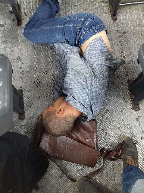 🚨ATENÇÃO: JOVEM PASSA MAL EM ÔNIBUS QUE FAZIA LINHA  LAPA X CAMAÇARI  NA MANHÃ DESTA QUINTA-FEIRA (16/03) EM SALVADOR.