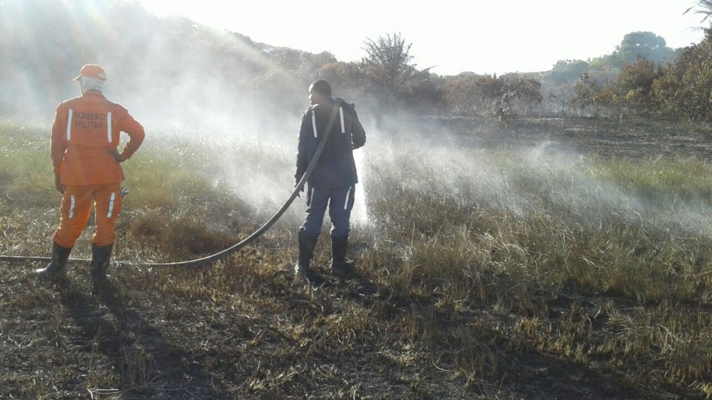 🚨Após três dias, incêndio em Camaçari é debelado