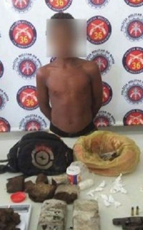 🚨Menino de nove anos é encontrado com arma e arsenal de drogas em Dias D' Ávila
