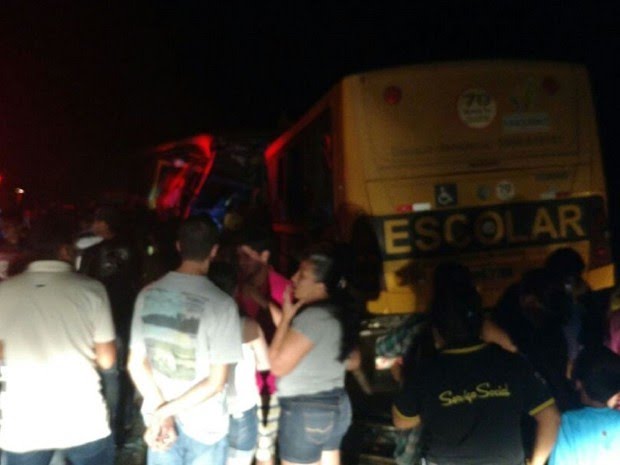 🚨Colisão entre ônibus escolares deixa mortos e feridos no interior de Alagoas