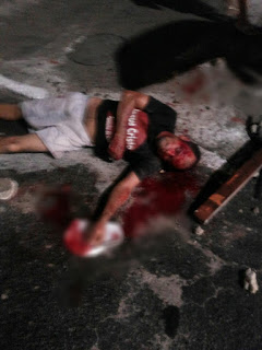 🚨 HOMEM É LINCHADO PELA POPULAÇÃO APÓS AGREDIR UM TENENTE NO BAIRRO DO NOVO HORIZONTE NA NOITE DESTA QUINTA-FEIRA (20/04) EM CAMAÇARI.