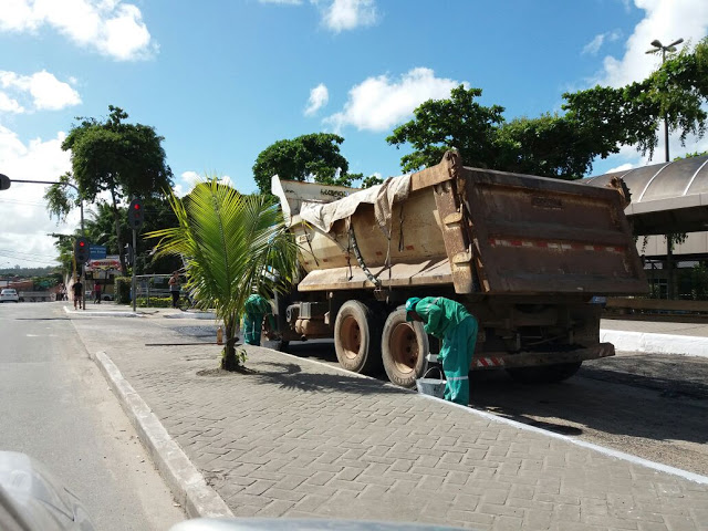 Prefeitura realiza recapeamento na área da Rodoviária