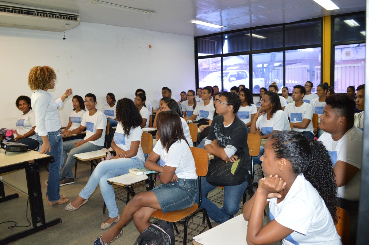 🔰Feira direcionada a estudantes em Camaçari discute gestão, tecnologia e ciências
