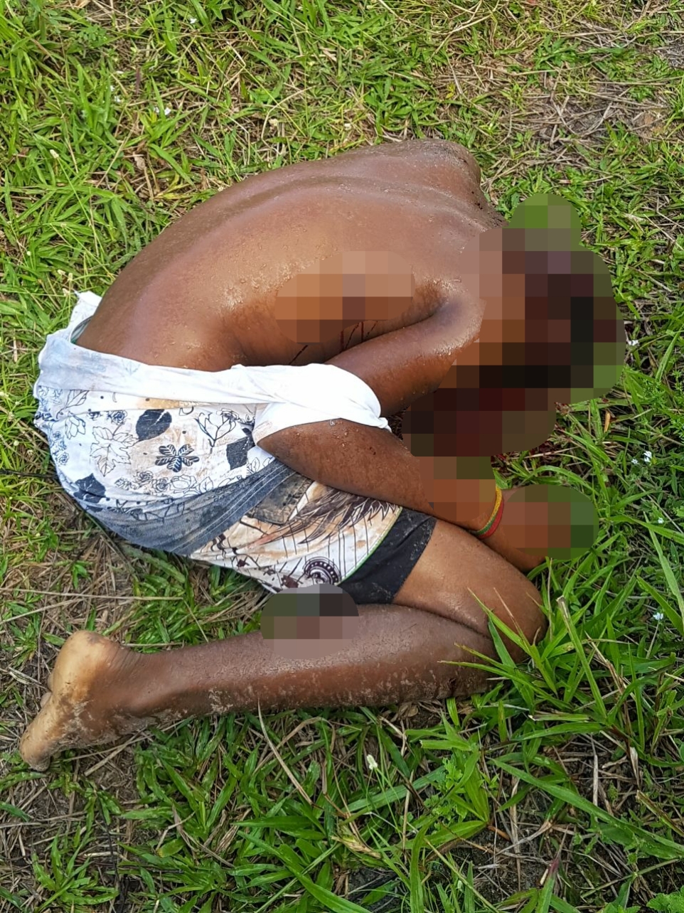 🚨 HOMEM E ASSASSINADO NO BAIRRO DO PARQUE REAL SERRA VERDE NA TARDE DESTE DOMINGO (16) EM CAMAÇARI.