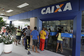 Caixa muda regras e poderá contratar bancários temporários sem concurso; entenda