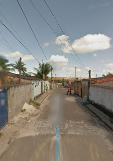 🚨 TIROTEIO E MUITA CORRERIA DEIXARAM MORADORES DO RECANTO DAS ÁRVORES NO PHOC III ATERRORIZADOS NA NOITE DESTE DOMINGO (09) EM CAMAÇARI.