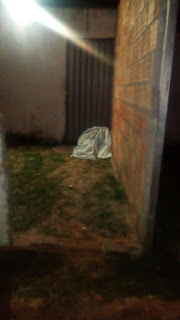 🚨 HOMEM É ASSASSINADO NO BAIRRO DA NOVA VITÓRIA NA NOITE DESTA SEGUNDA-FEIRA (30) EM CAMAÇARI.
