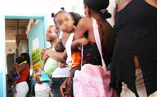 Pais de 11 mil estudantes podem perder Bolsa Família em Salvador