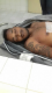 🚨 HOMEM MORRE APÓS CONFRONTO  COM A POLÍCIA NA TARDE DESTA SEXTA-FEIRA (24) . NO BAIRRO DA NOVA VITÓRIA EM CAMAÇARI.