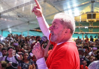 ‘Não quero ser candidato se for culpado’, diz Lula Ex-presidente afirmou que não vai se esconder atrás de uma candidatura e que brigará “até as últimas consequências” para disputar o Palácio do Planalto
