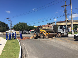 Prefeito diz que “a abertura desordenada de buracos em vias da cidade vai acabar”