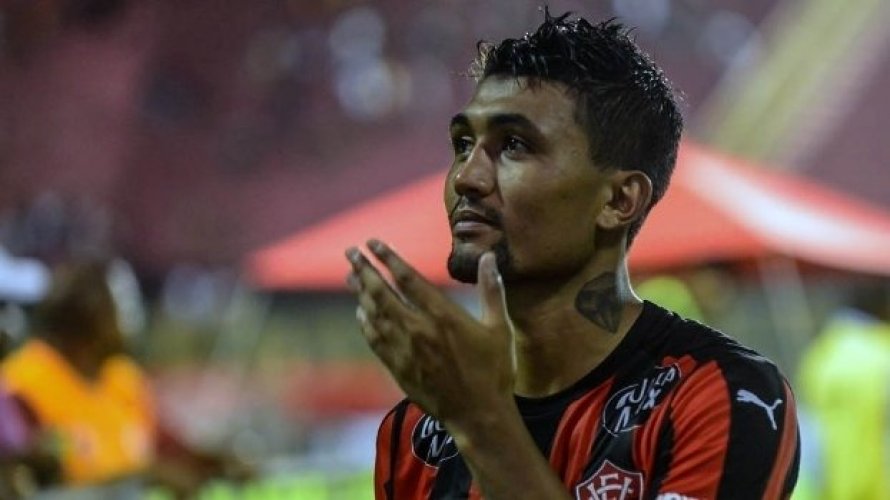 Vitória se acerta com o Botafogo e Kieza não joga mais pelo Leão