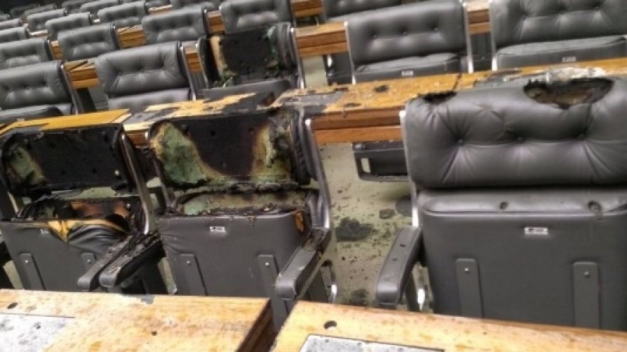 Curto Circuito provoca princípio de incêndio na Câmara dos Deputados