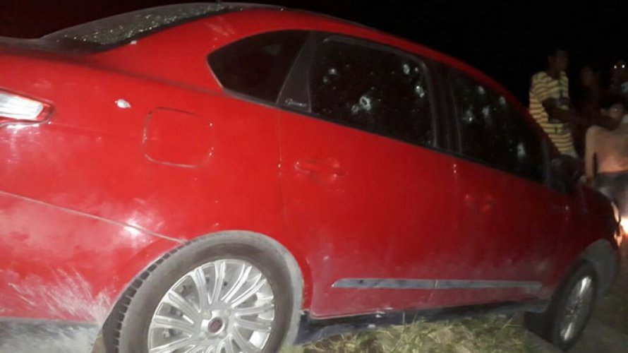 Família é executada dentro de carro em estrada no sul da Bahia