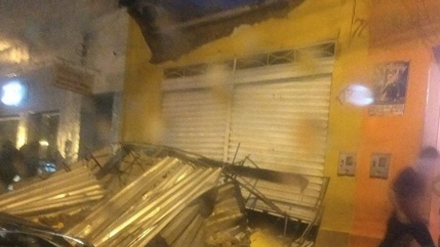 Ventos fortes e chuva intensa causam destruição em Itaberaba