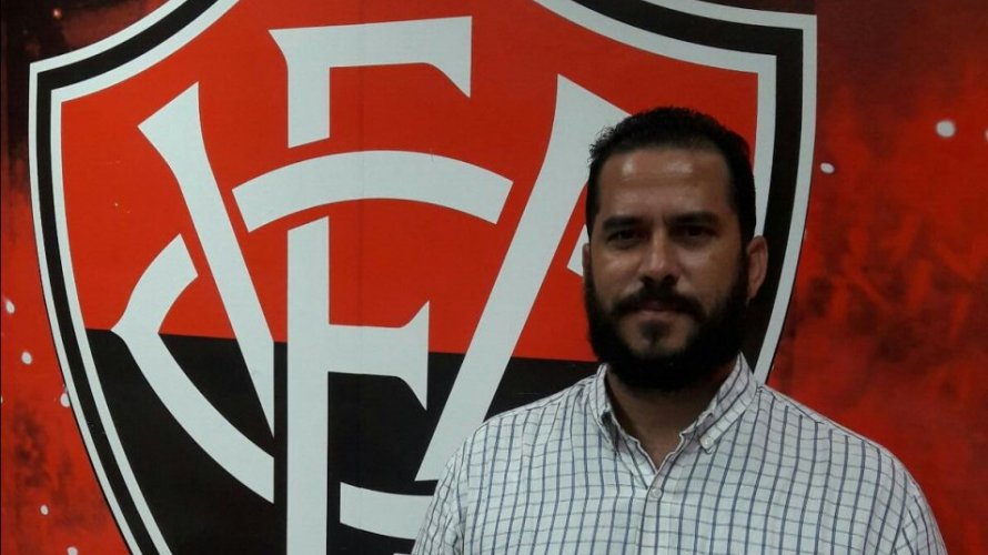 Anderson Nunes assume oficialmente cargo de diretor de marketing do Vitória