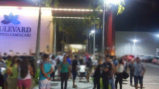 CAMAÇARI: Homem é baleado em frente ao shopping Boulevard após tentativa de latrocínio. “Roubo seguido de morte”.