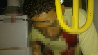Um bandido morre e dois ficam baleados em uma tentativa de assalto a ônibus em Catu de Abrantes na noite desta quarta-feira (17).