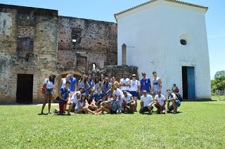 Estudantes de Valente conhecem história de Praia do Forte