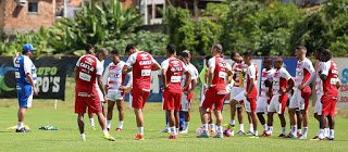 Com reforços, Guto Ferreira esboça time titular do Bahia; confira