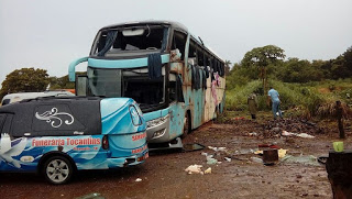 Ônibus que saiu da Bahia tomba e sete morrem em Tocantins