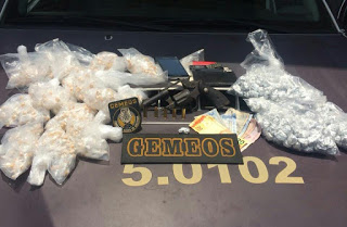 Gemeos apreende cerca de 1.300 porções de drogas em Itapuã