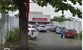 Bandidos invadem agencia bancaria do Santander em Camaçari e levam cerca de 250 mil reais