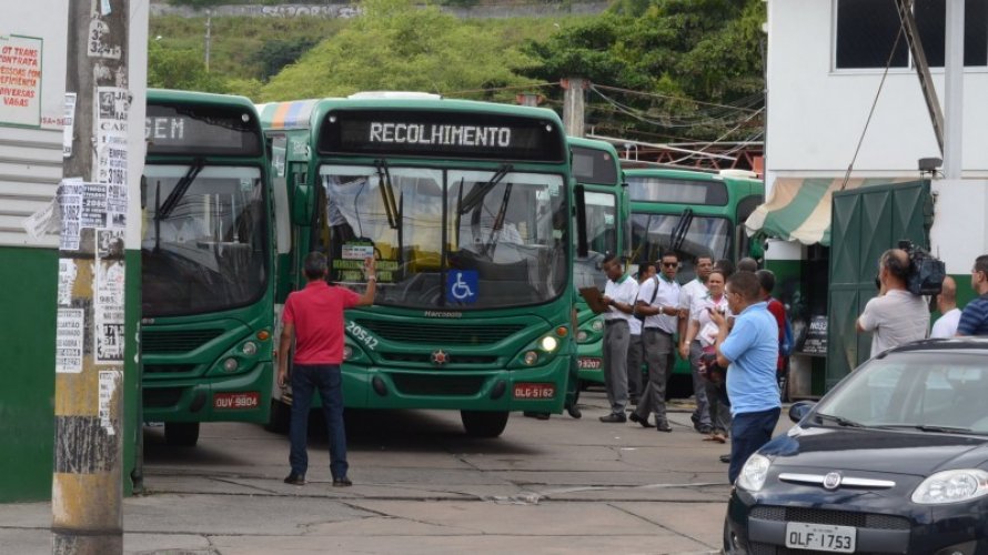 Rodoviários prometem paralisação em caso de votação da reforma previdenciária na segunda (19)