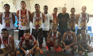 Polícia impede confronto entre torcedores de Bahia e Vitória em Salvador