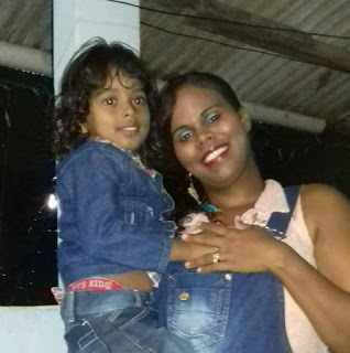 Mulher que tinha problemas mentais e estava desaparecida em Camaçari, morre atropelada e seu filho desaparece; Veja