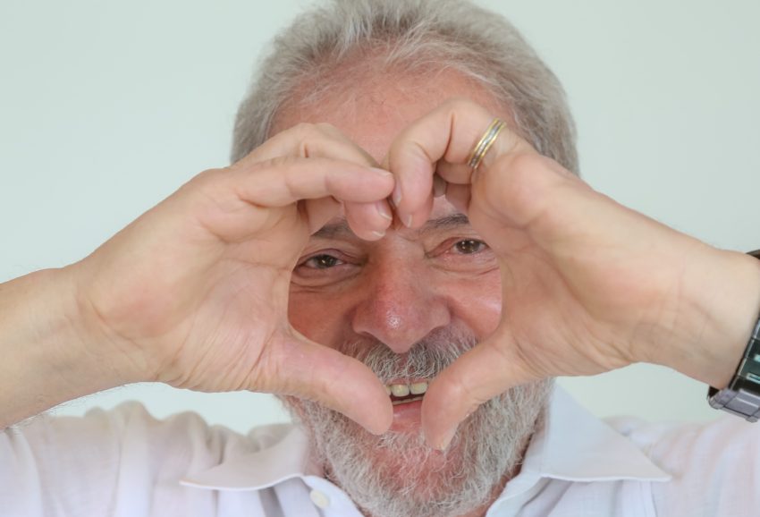 Lula recebe cerca de cinco cartas com pedidos de namoro por semana