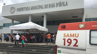 Homem ameaça atear fogo no corpo dentro da prefeitura de Dias d’Ávila