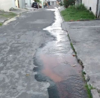 Vazamento de Grande proporção afeta o Bairro do Phoc I.