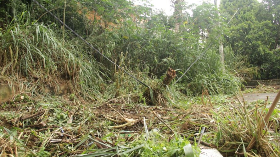 Chuva causa deslizamento de terra no Engelho Velho de Brotas