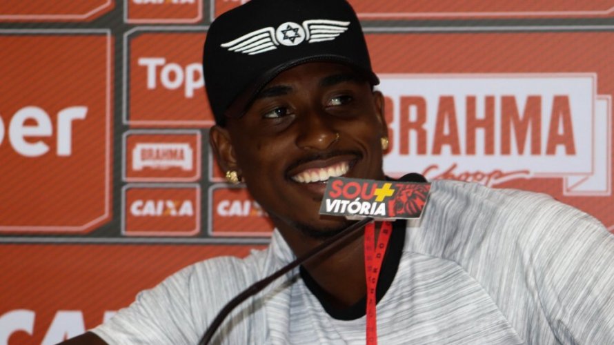 Denílson pede o “máximo de atenção” ao Vitória no duelo contra o Flamengo no Barradão