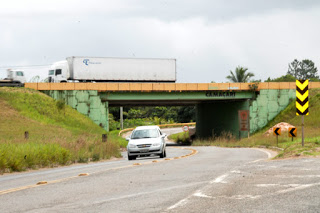 De quem é a responsabilidade? “Novela sem fim” para o final da Av. Industrial urbana em Camaçari, que liga a via Cascalheira.