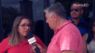 Servidores públicos tentam negociação com a prefeitura de Camaçari, na manhã desta quinta-feira (24).