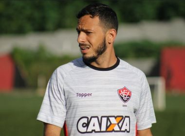 Meia do Vitória diz que time ‘precisa fazer um algo a mais’ para superar o Corinthians