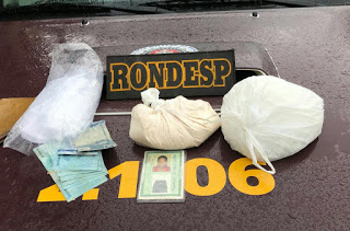 Rondesp Atlântico surpreende dupla com 1 kg de cocaína