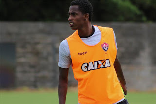 Denílson deixa Vitória e Atlético anuncia contratação