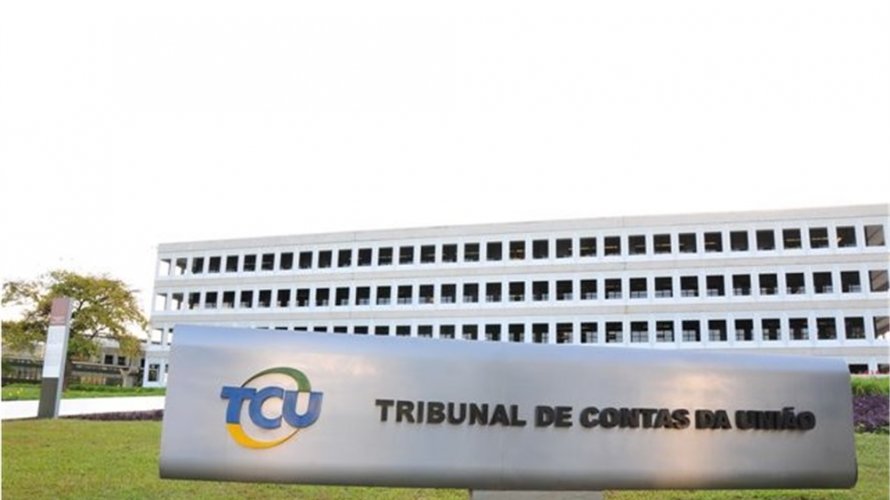 Ministro do TCU recomenda aprovação com ressalvas de contas do governo