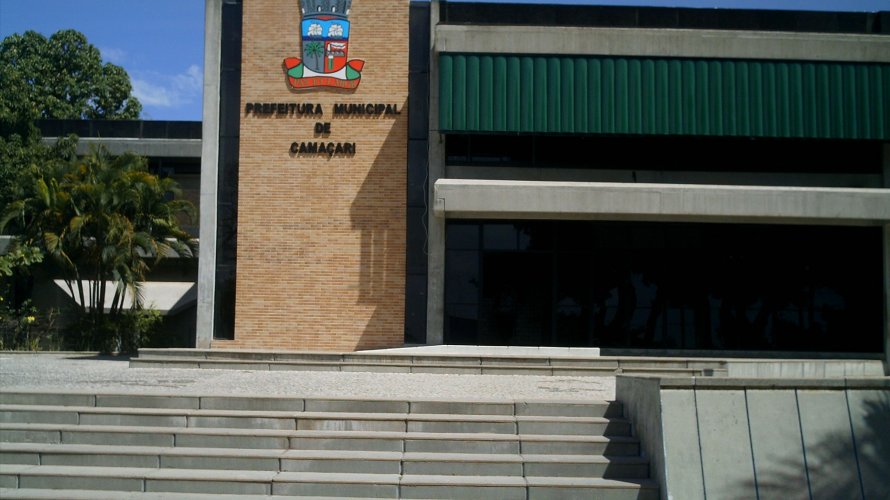 Prefeitura de Camaçari devolve 25 milhões a Caixa para concluir obra