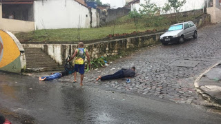 Bandidos tentam assaltar casa lotérica e dois são baleados em São Francisco do Conde; assista