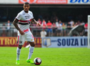 Presidente do Vitória admite interesse no lateral Júnior Tavares