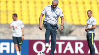 Tite e auxiliares fazem reuniões de até 4 horas para definir equipe