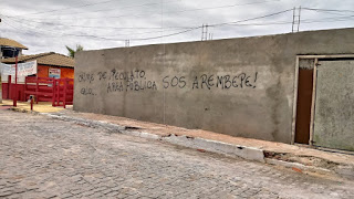 Moradores de Arembepe lutam para reaver direito de livre acesso a Praia