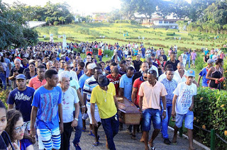 ‘Se eu tivesse chegado antes também teria morrido’, diz pai de babá morta por caminhão