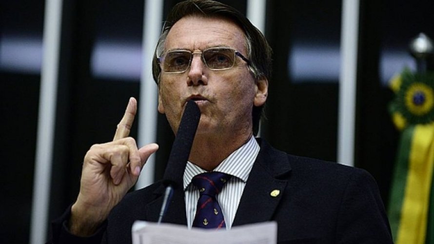 Bolsonaro chama de ‘analfabeto’ quem critica seu plano de governo