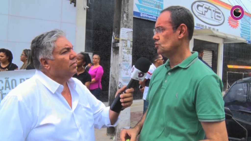 Confiram a cobertura completa da Manifestação dos comerciantes de Camaçari que buscam por regulamentação de ciclofaixa